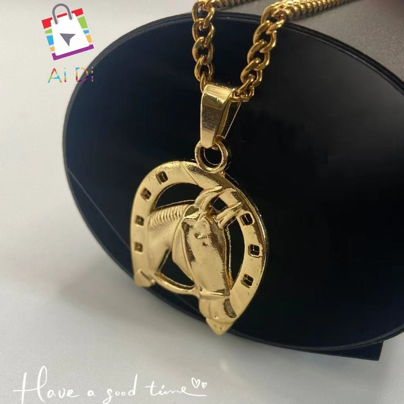 Colar Corrente de Aço Inoxidável com Horse Head Pendant – Estilo e Durabilidade - Tá na Mão