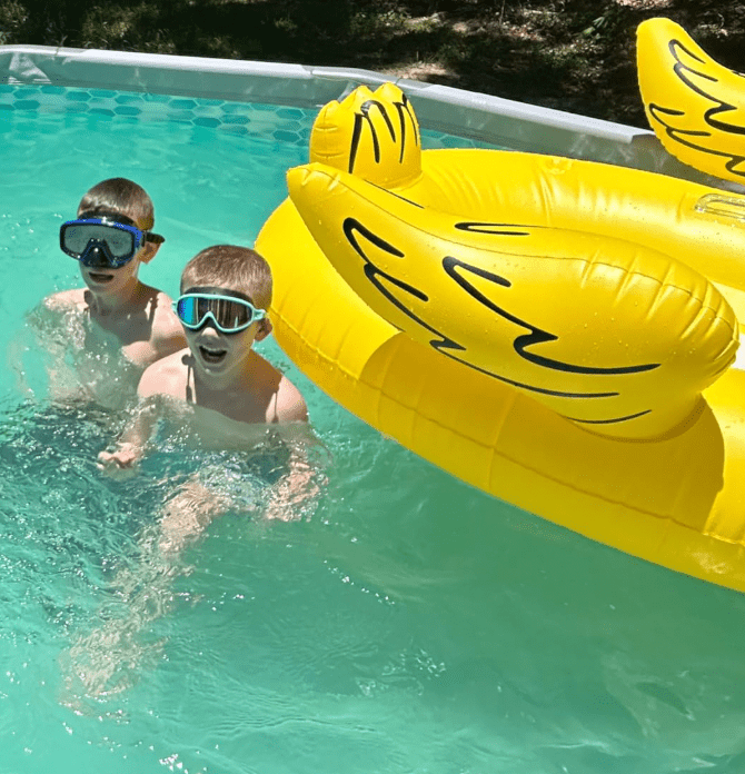 SplashyEyes™ Goggles: Comfort & Confidence para Nadar Sem Preocupações - Tá na Mão